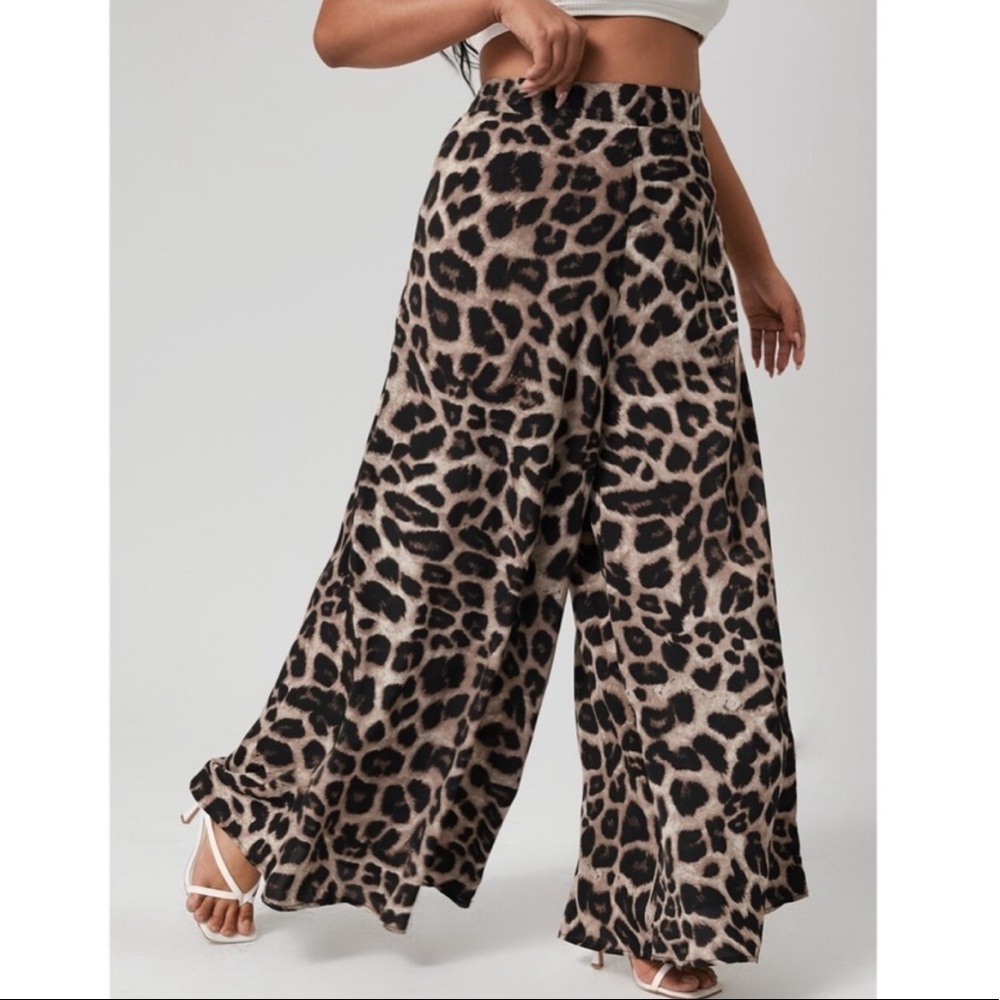 Plus leopard print wide leg palazzo pants